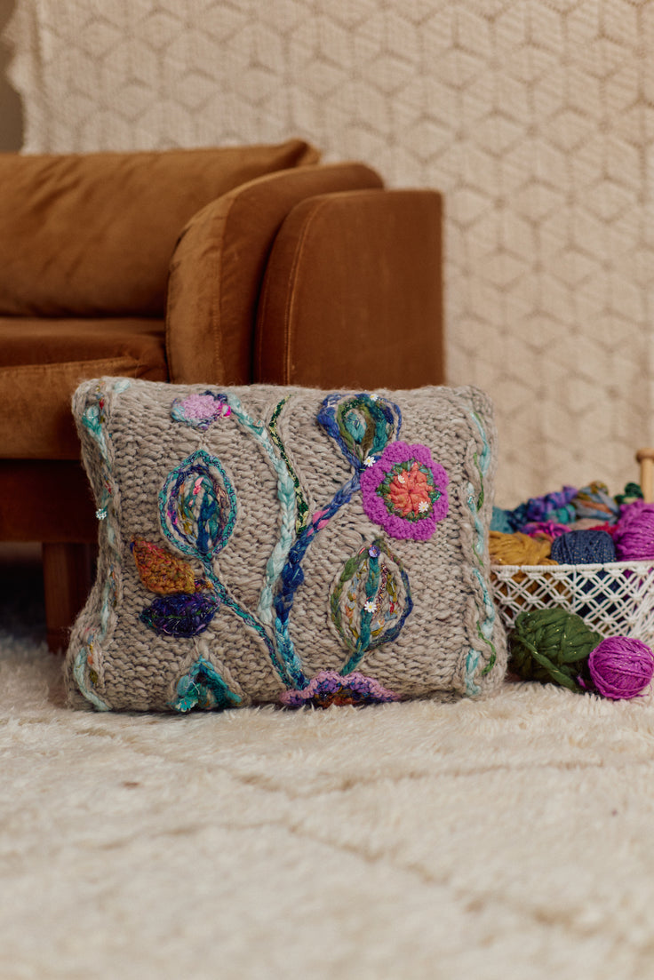Blooming Plaid Pillow~ Knitalong Kit