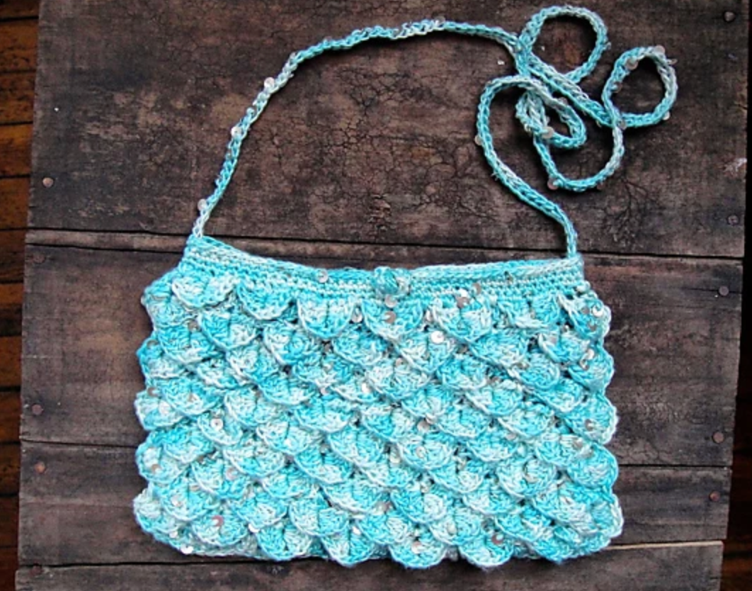 Fish Scale Baguette ~ Stargazer Silk Sample 81