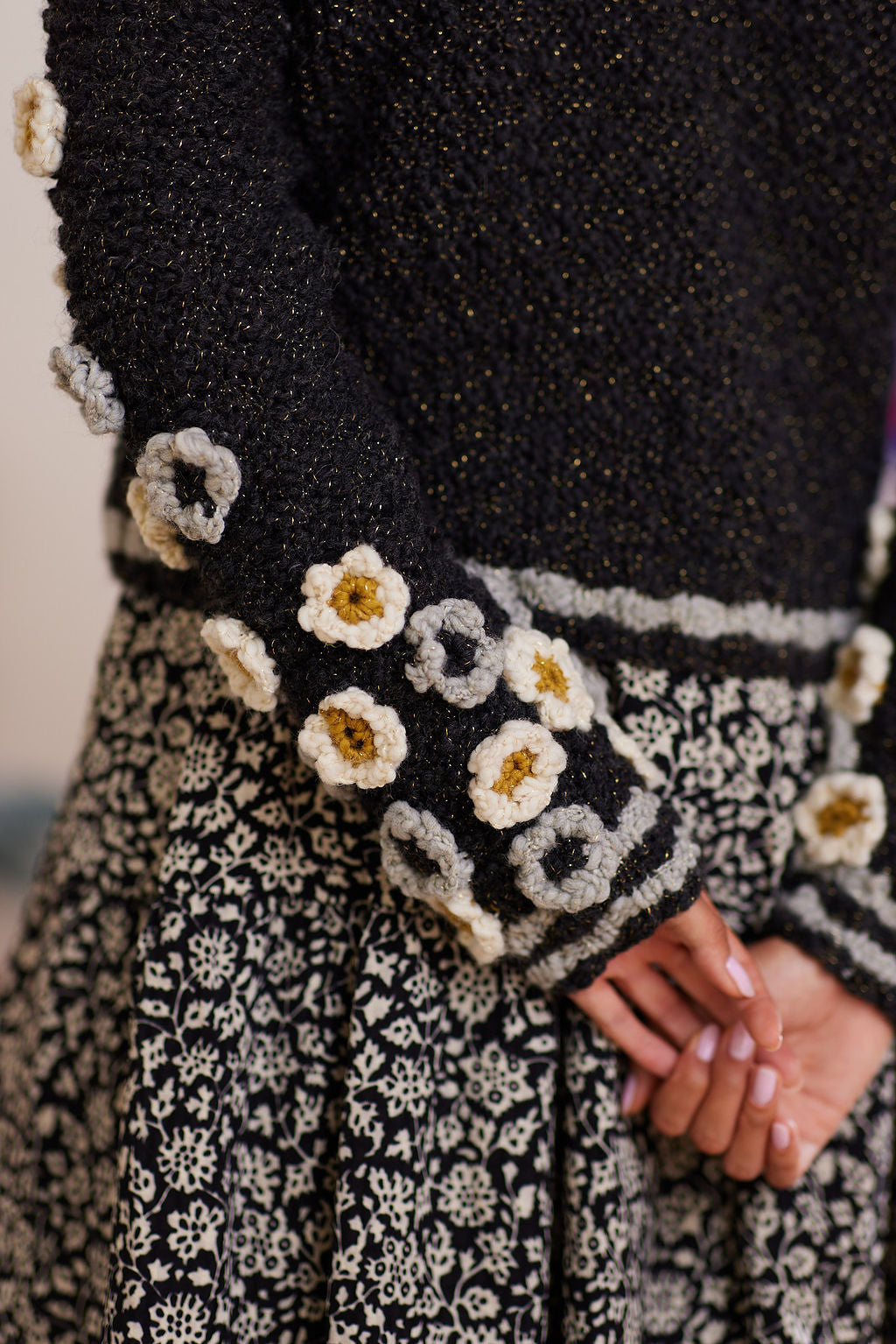 ぷ*！様 UND TEXTURE ART FLOWER KNIT CARDIGA Flower Power Cardi Class – Knit Collage