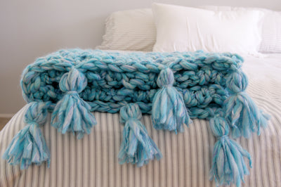 Snuggle Up Tassel Blanket Pattern