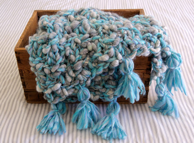 Snuggle Up Tassel Blanket Pattern