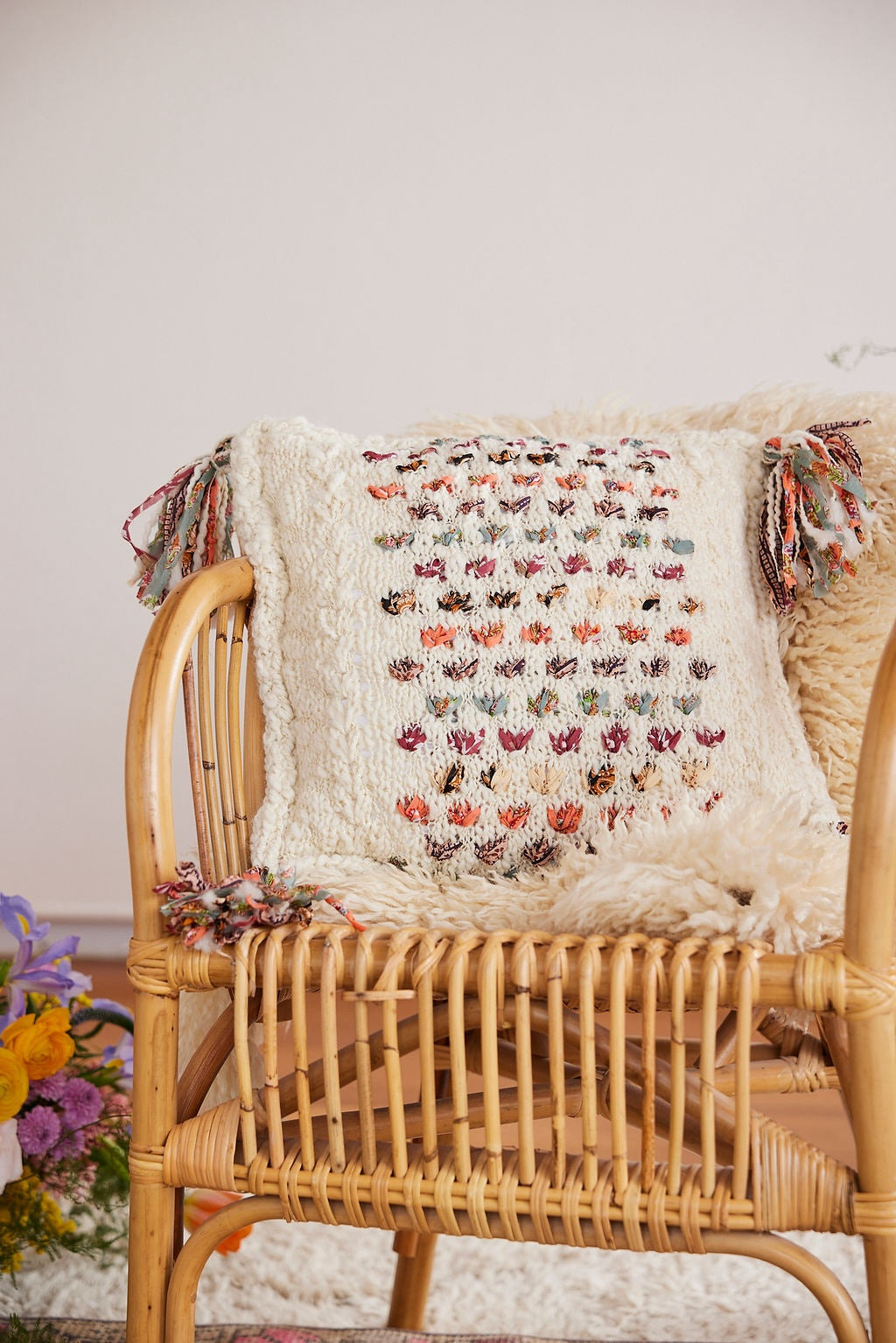 Lotus Pillow Pattern – Knit Collage