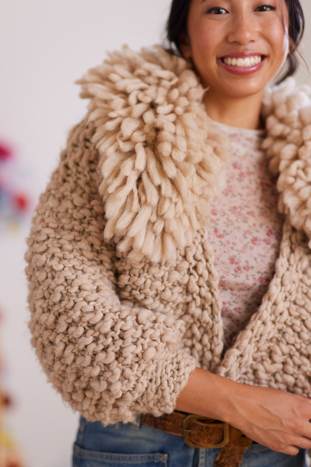 Rhinebeck Sweater Kit ~ Spun Cloud w/Solid Collar