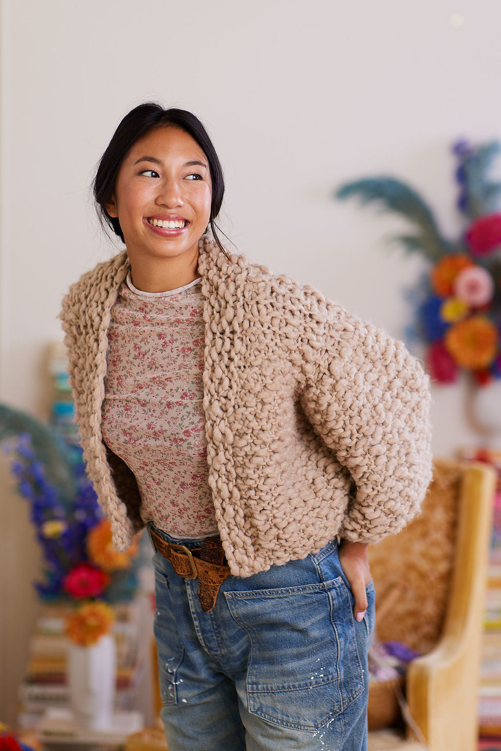 Rhinebeck Sweater Kit ~ Spun Cloud w/Solid Collar