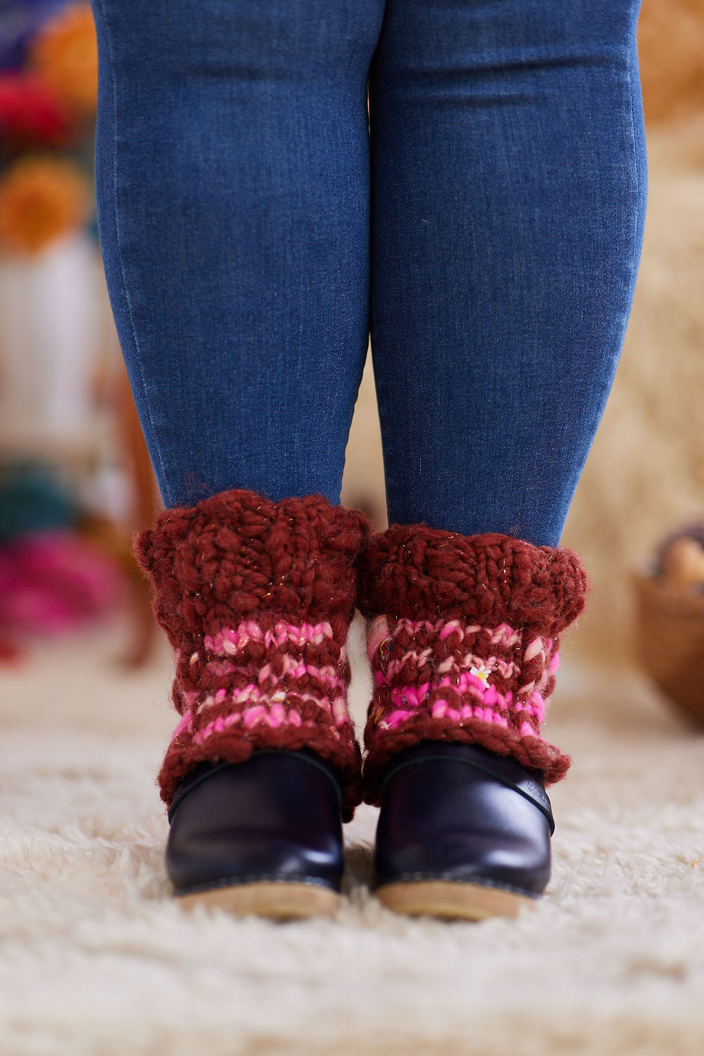 Tuwenia's Chunky Shawlette and Boot Warmers