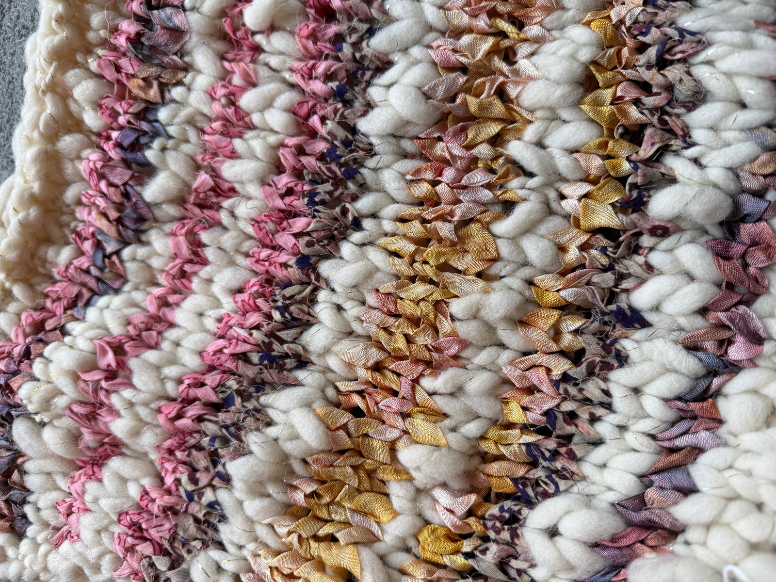 Summer Sweetness Sweater ~ French Vanilla / Rose Darling Sample 7