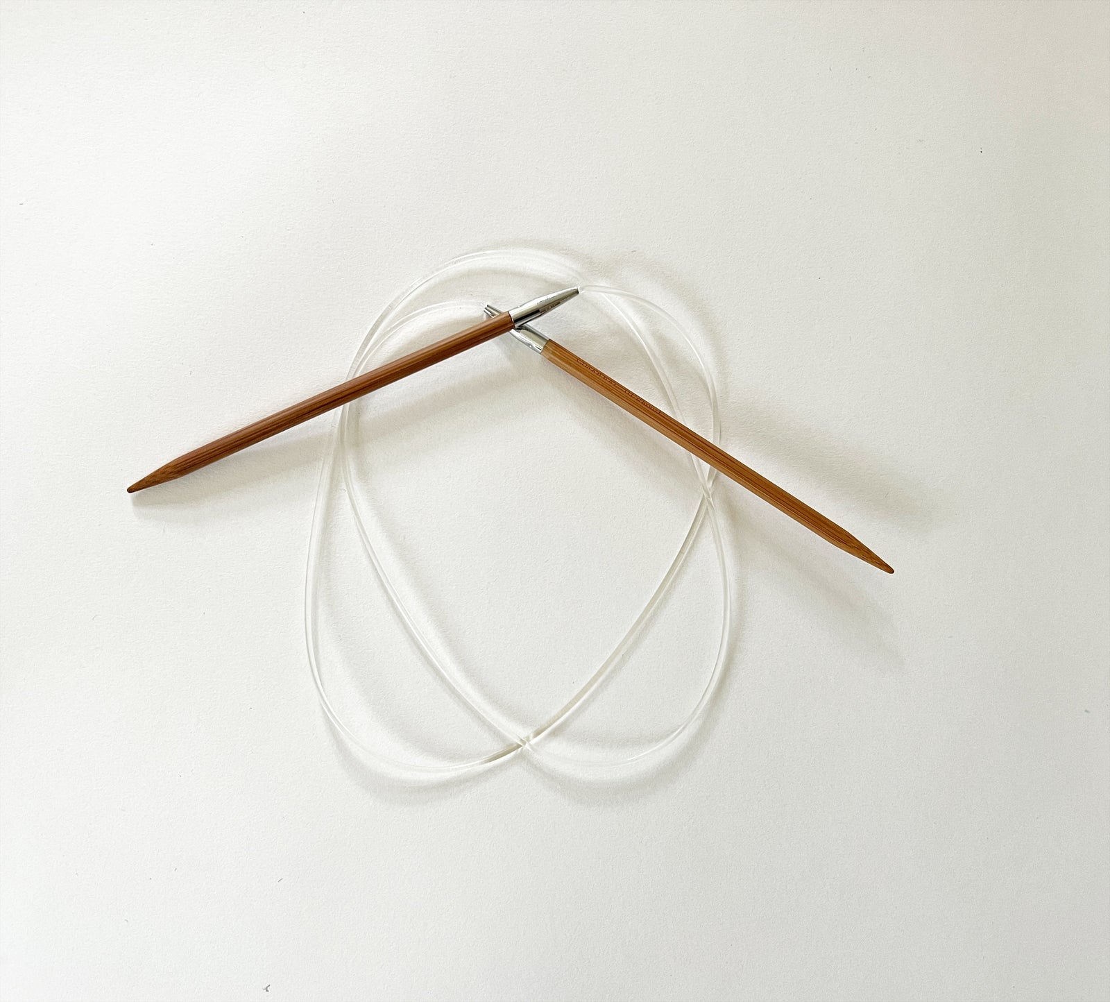 US 8 Circular Needles