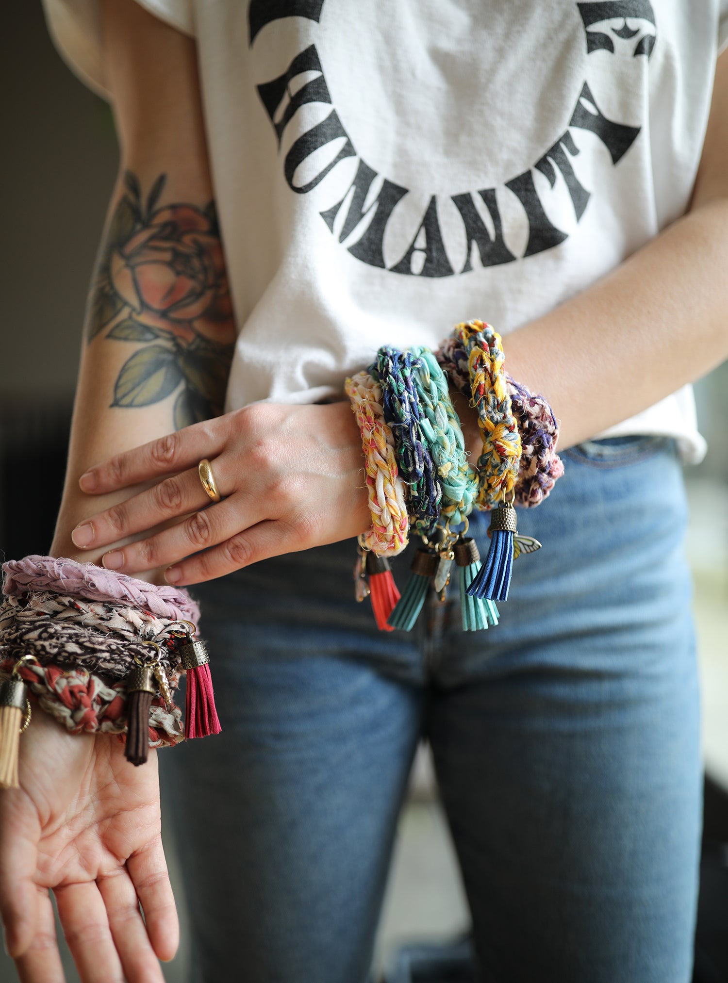 How To Knot A Friendship Bracelet - Knit With Hannah