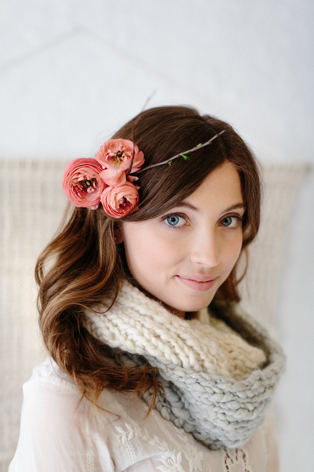 Knitspiration Cowl Pattern ~ free knitting pattern from knit collage bulky chunky knit cowl
