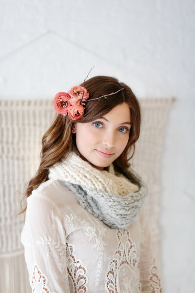 Knitspiration Cowl Pattern ~ free knitting pattern from knit collage bulky chunky knit cowl
