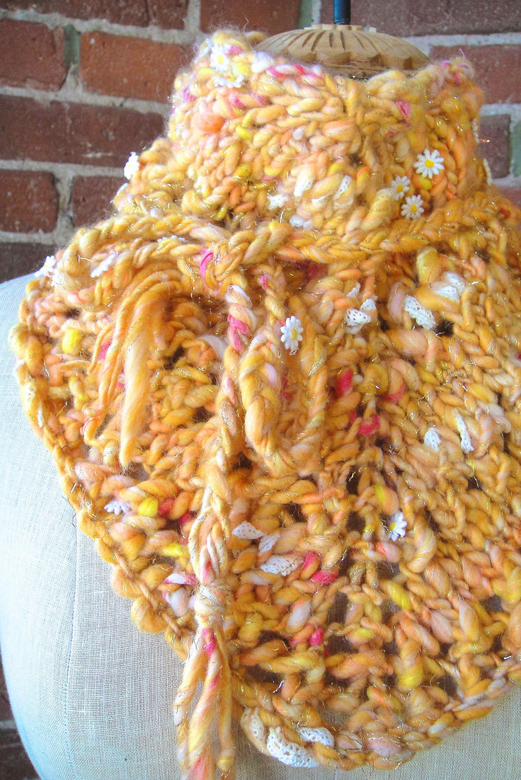 Daisy Chain Bandana Cowl Pattern