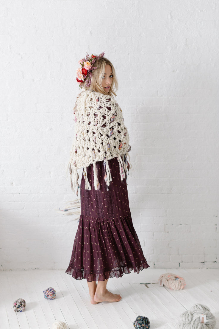  Dash Shawl ~ Granola/Ivory color